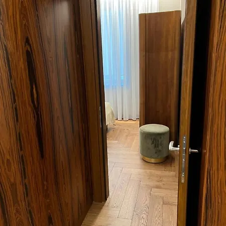 101 Large Space Appartement *